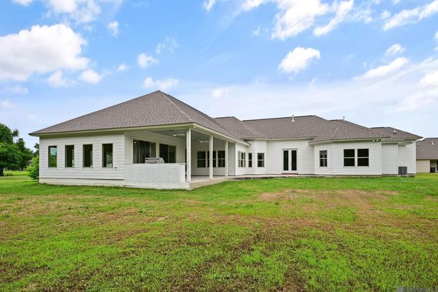 1033 W Worthey St, Gonzales, LA 70737