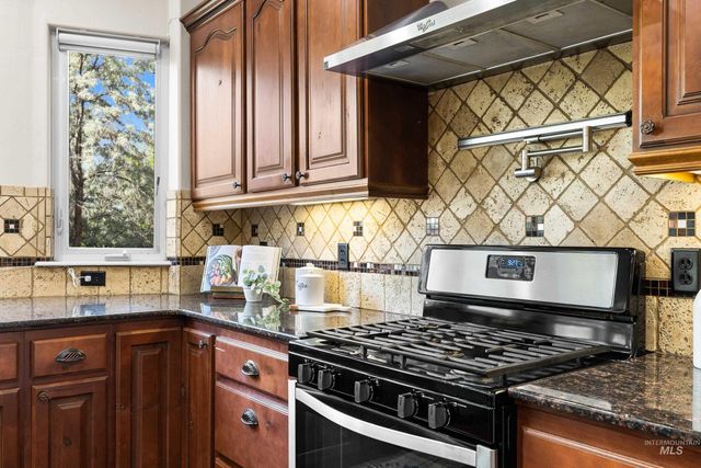 683 W Indian Rocks, Meridian, ID 83646