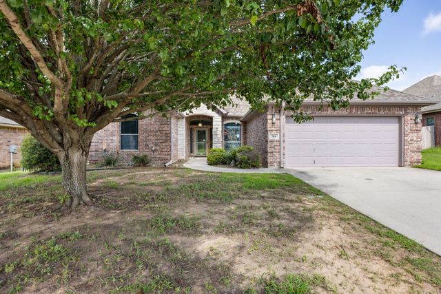 304 Jade Lane, Weatherford, TX 76086