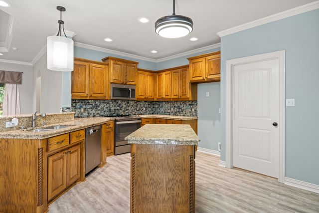 304 Jade Lane, Weatherford, TX 76086
