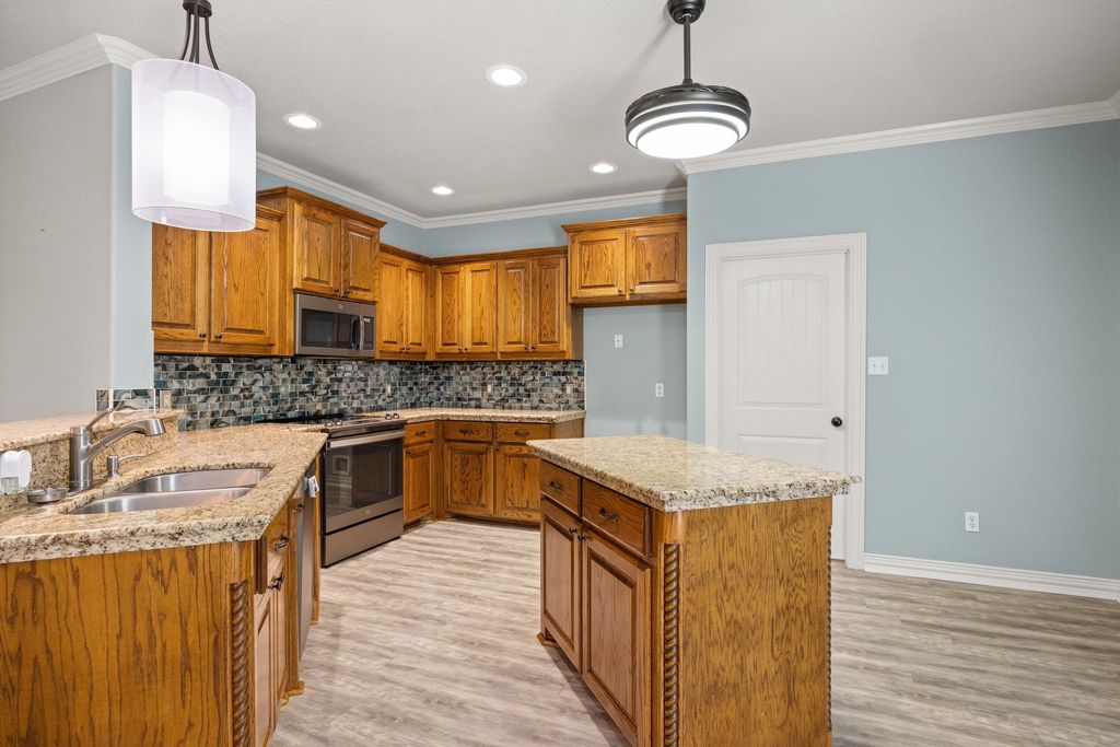 304 Jade Lane, Weatherford, TX 76086 — photo 3