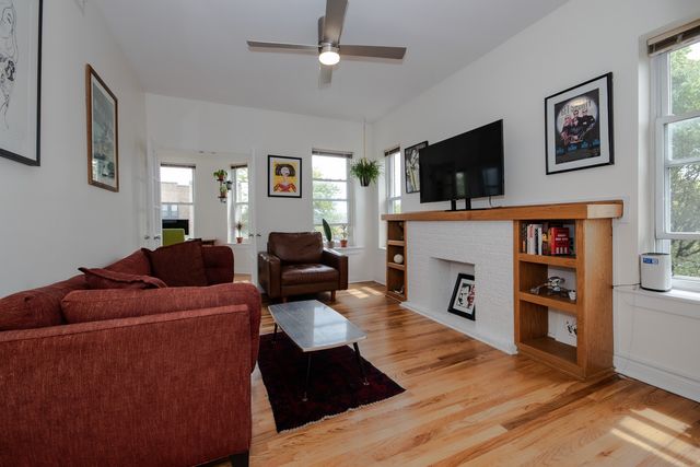 3434 W Leland Avenue 3E, Chicago, IL 60625