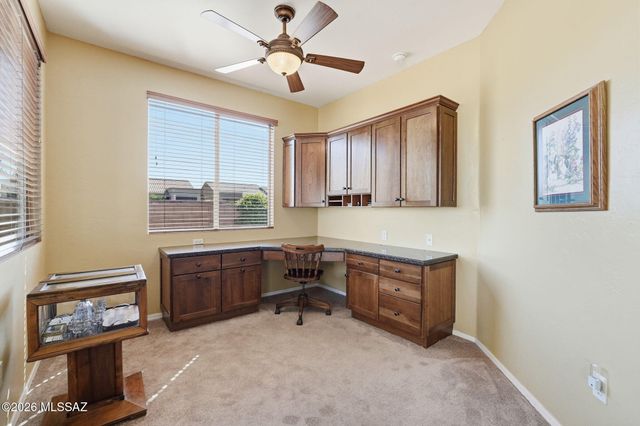 461 W Astruc Drive, Green Valley, AZ 85614