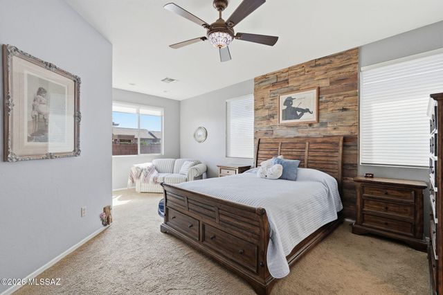 461 W Astruc Drive, Green Valley, AZ 85614