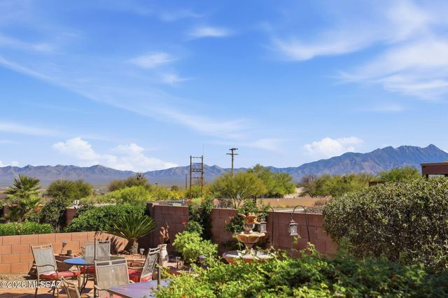 461 W Astruc Drive, Green Valley, AZ 85614