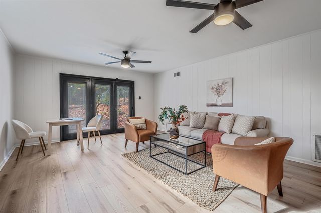 1112 N Hughes Street, Little Rock, AR 72007