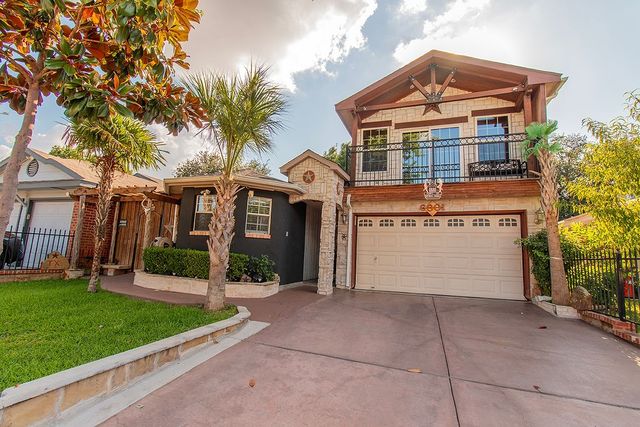 6801 Poppy Drive, Fort Worth, TX 76137