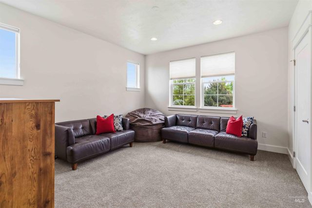 9561 W Wildbranch Dr., Star, ID 83669