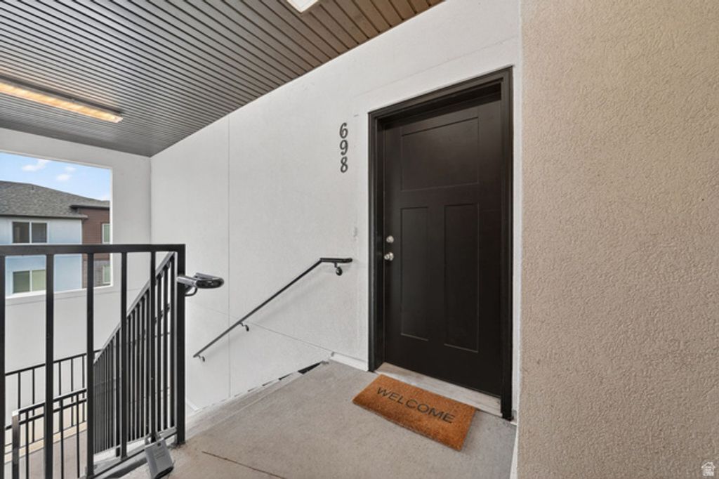 Image 2 of property listing at 698 N 380 W #AA 303, Vineyard, UT 84059