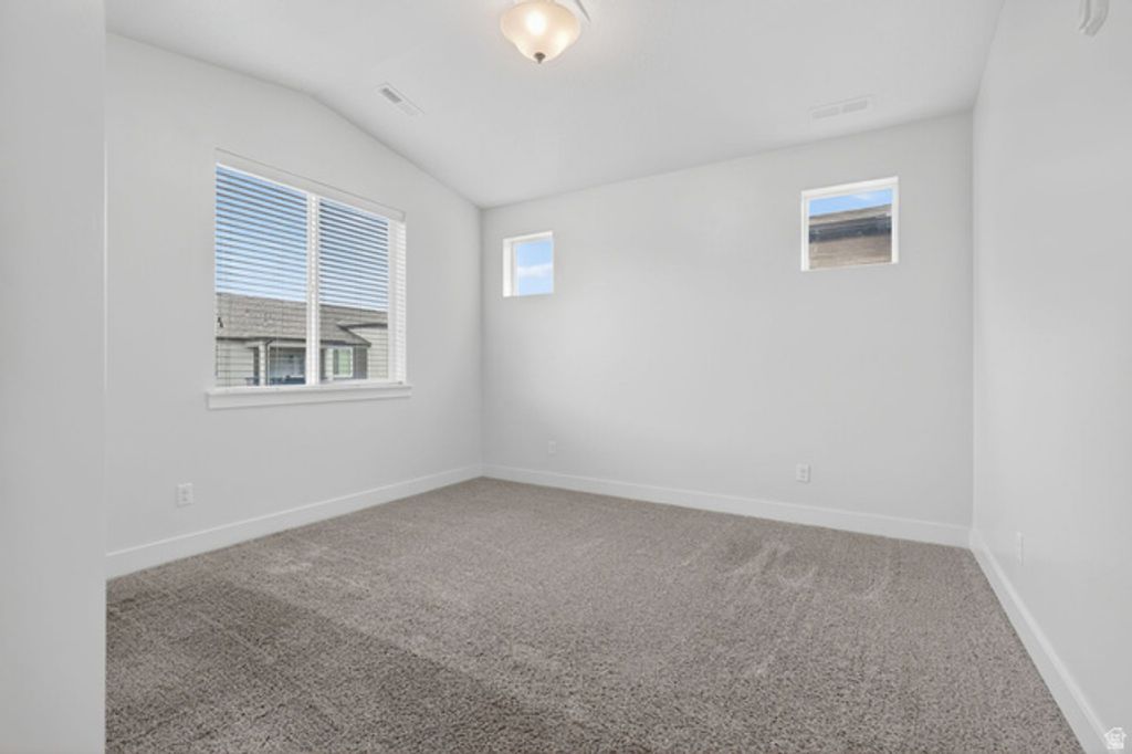Image 12 of property listing at 698 N 380 W #AA 303, Vineyard, UT 84059