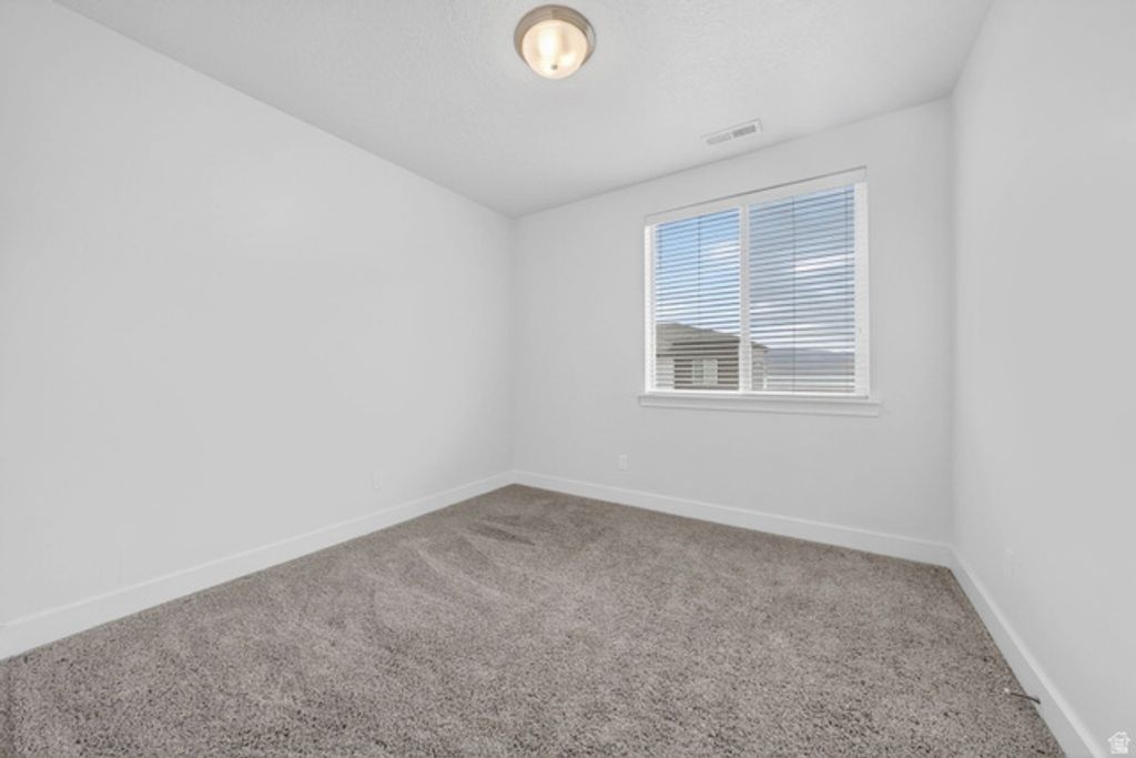 Image 20 of property listing at 698 N 380 W #AA 303, Vineyard, UT 84059