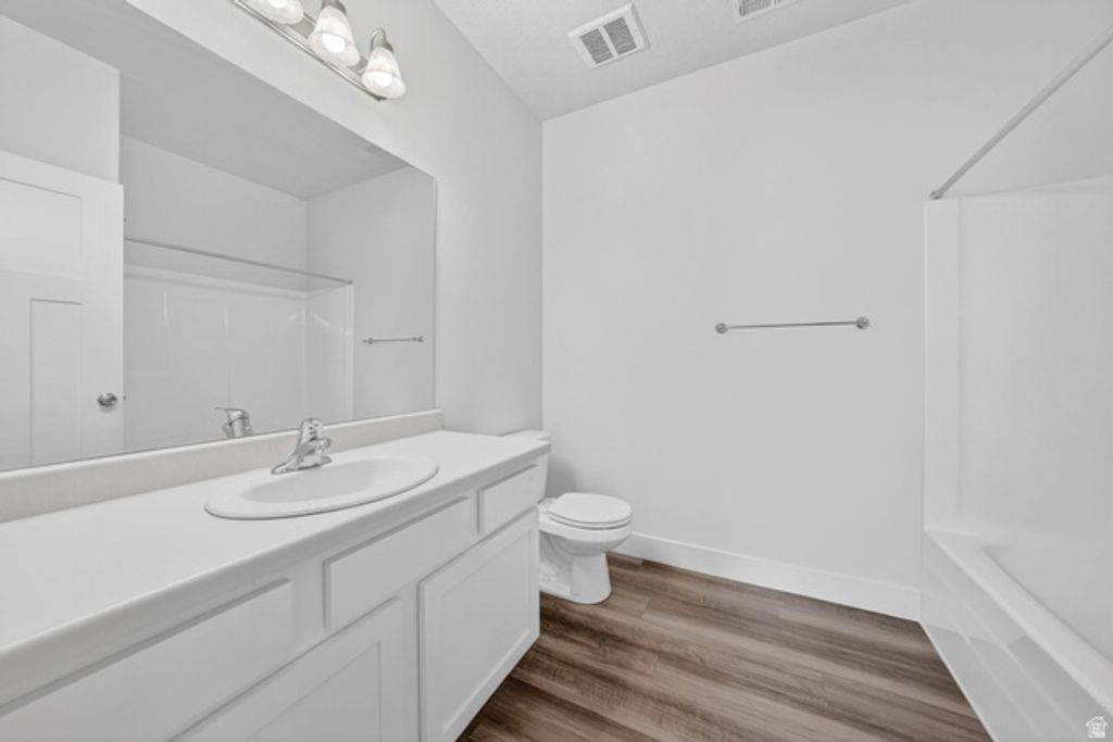 Image 21 of property listing at 698 N 380 W #AA 303, Vineyard, UT 84059