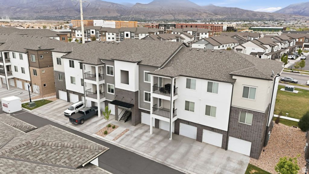 Image 26 of property listing at 698 N 380 W #AA 303, Vineyard, UT 84059