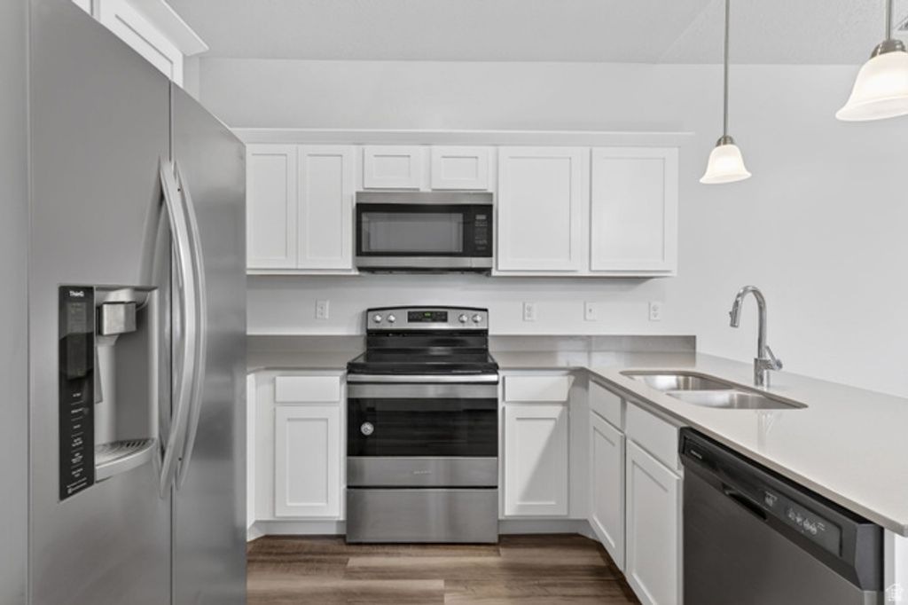 Image 6 of property listing at 698 N 380 W #AA 303, Vineyard, UT 84059