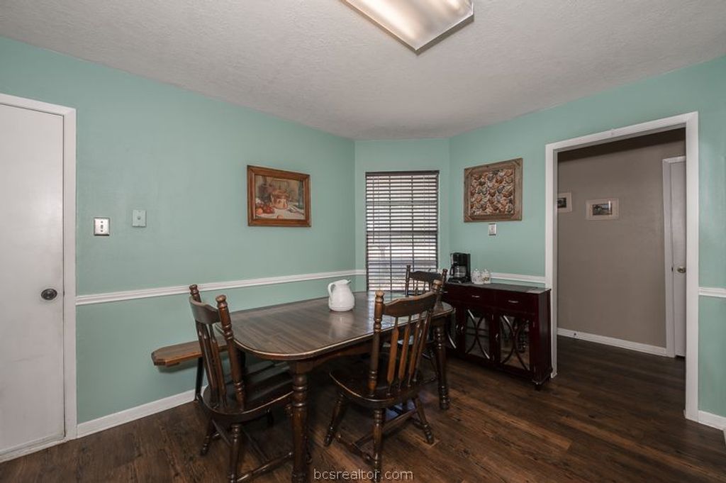 4210 Green Valley Drive, Bryan, TX 77802 — photo 4