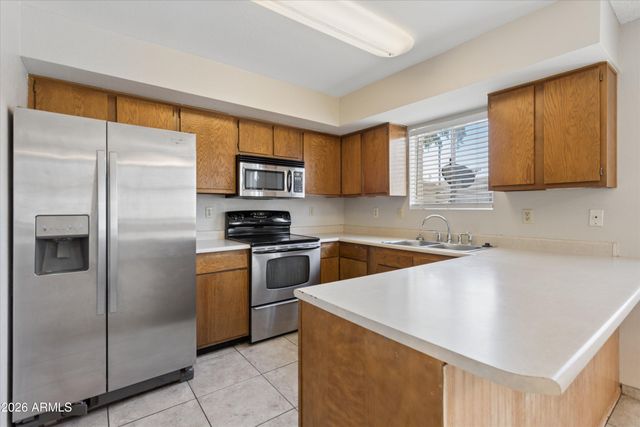 407 E Pecan Road, Phoenix, AZ 85040