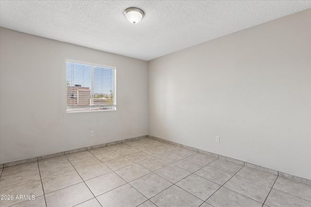 407 E Pecan Road, Phoenix, AZ 85040