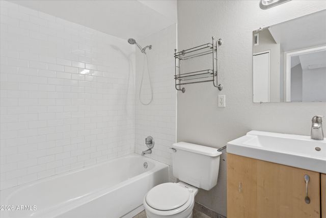 407 E Pecan Road, Phoenix, AZ 85040