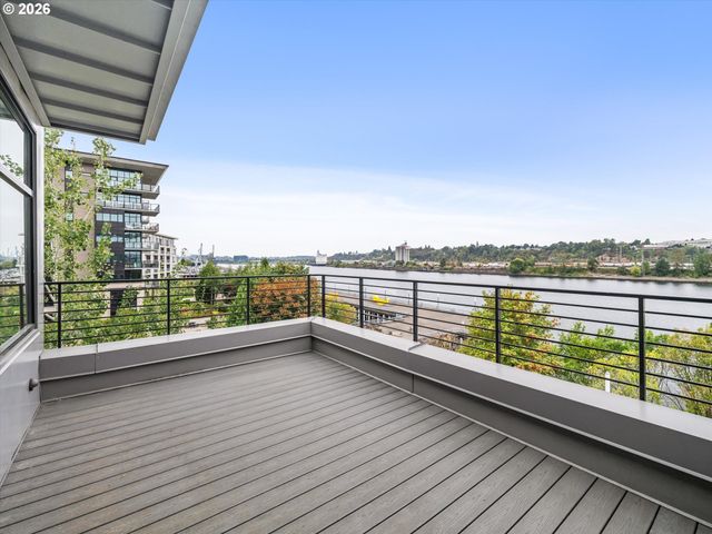 1742 Nw RIVERSCAPE St 1742, Portland, OR 97209