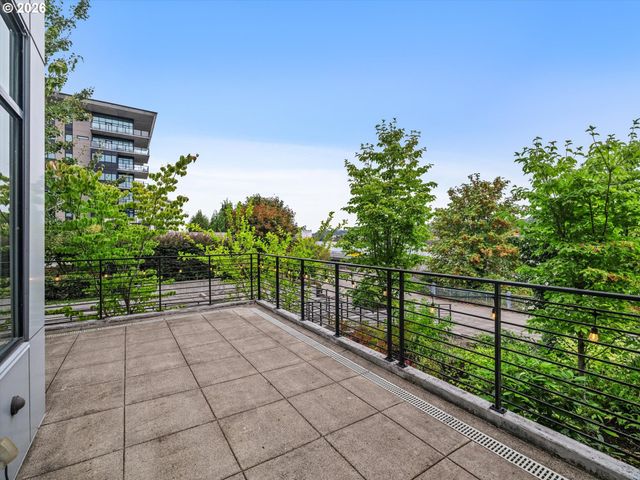 1742 Nw RIVERSCAPE St 1742, Portland, OR 97209