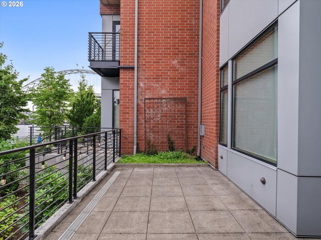 1742 Nw RIVERSCAPE St 1742, Portland, OR 97209