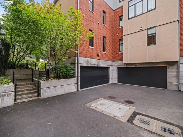 1742 Nw RIVERSCAPE St 1742, Portland, OR 97209