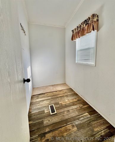 421830 E 1162 Road, Eufaula, OK 74432