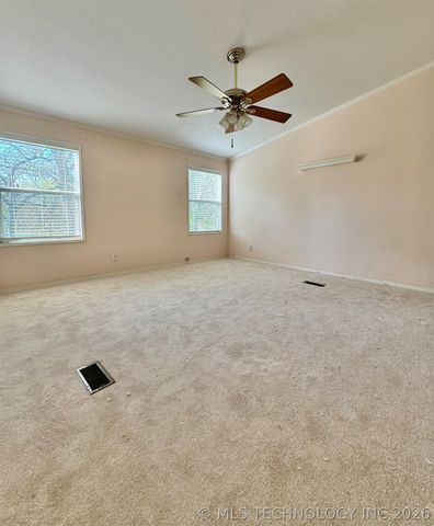 421830 E 1162 Road, Eufaula, OK 74432