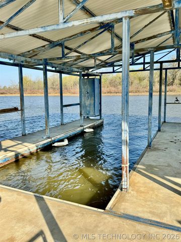 421830 E 1162 Road, Eufaula, OK 74432