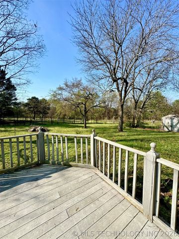 421830 E 1162 Road, Eufaula, OK 74432