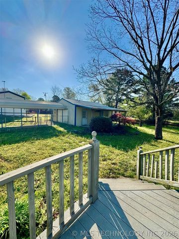 421830 E 1162 Road, Eufaula, OK 74432