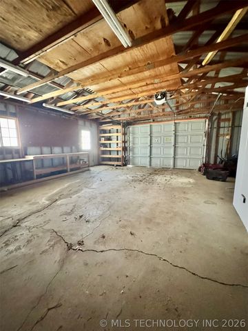 421830 E 1162 Road, Eufaula, OK 74432