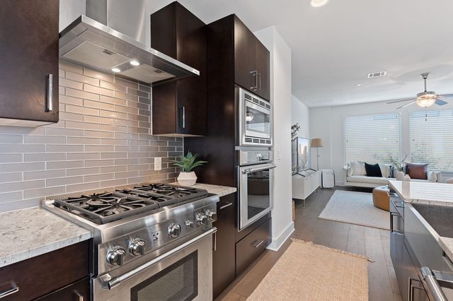 1205 Elm ST 5, Austin, TX 78703