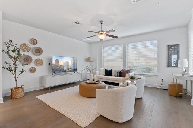 1205 Elm ST 5, Austin, TX 78703