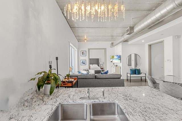 111 SE 2nd Street 302, Delray Beach, FL 33444