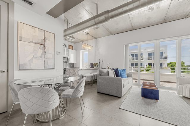 111 SE 2nd Street 302, Delray Beach, FL 33444