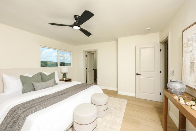 103 Howell Heights, Escondido, CA 92025
