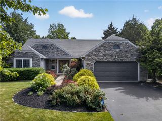 1665 Lamplighter Drive, Lower Macungie Twp, PA 18062
