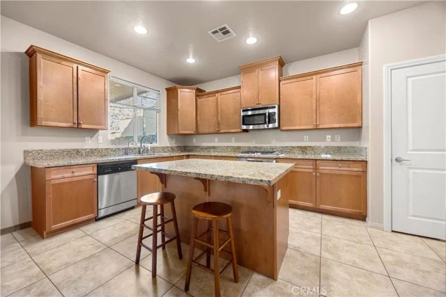 12836 Luna Street, Eastvale, CA 92880