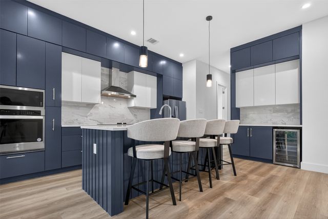 705 Heather Woods Drive, Tool, TX 75143
