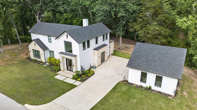 705 Heather Woods Drive, Tool, TX 75143