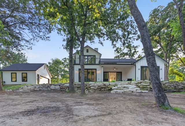 705 Heather Woods Drive, Tool, TX 75143