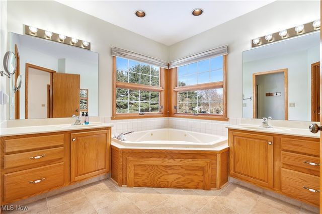 8555 Esquire Street NW, Massillon, OH 44646