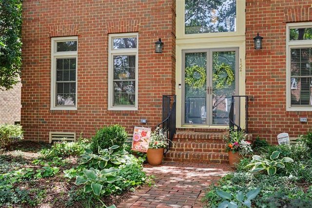 1521 Bordeaux PL, Norfolk, VA 23509