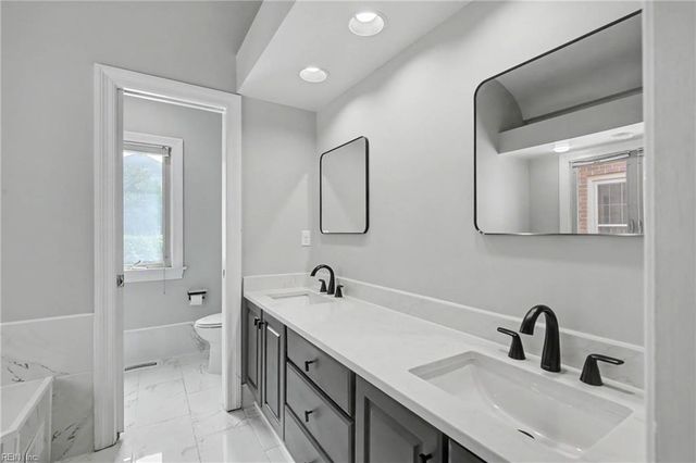 1521 Bordeaux PL, Norfolk, VA 23509