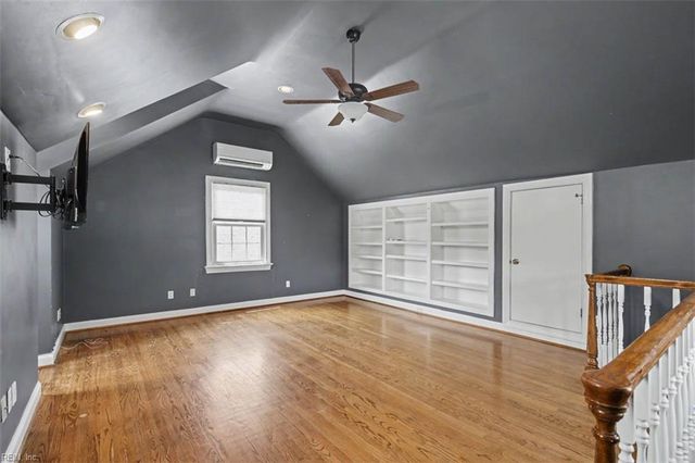 1521 Bordeaux PL, Norfolk, VA 23509