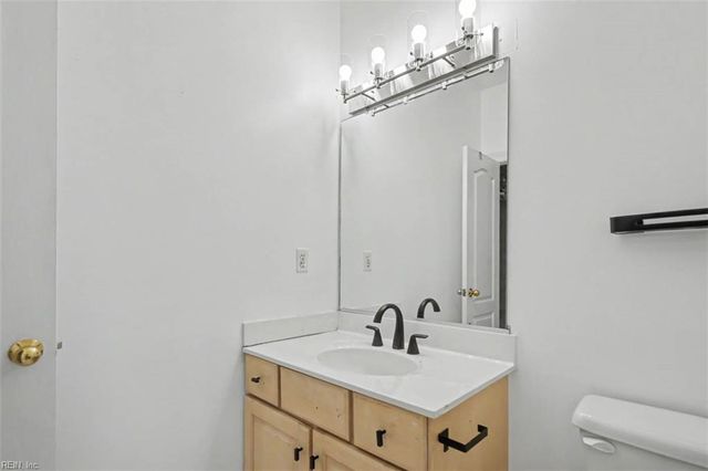 1521 Bordeaux PL, Norfolk, VA 23509