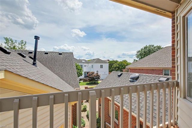 1521 Bordeaux PL, Norfolk, VA 23509