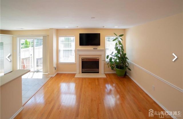 197 Windsong Circle, East Brunswick, NJ 08816