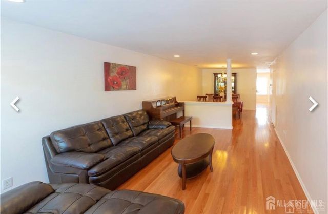 197 Windsong Circle, East Brunswick, NJ 08816